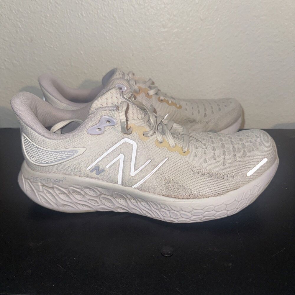 New Balance Fresh Foam X 1080v12 Women's Running Shoes Size 9 2E W1080W12